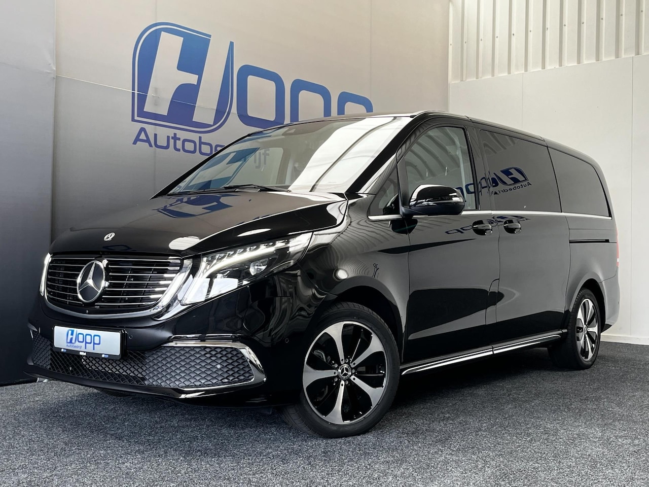 Mercedes-Benz EQV - 300 L2 - 8 Pers. - Pano - Leer - 360 - Elec. Schuifd. - Incl. Garantie - AutoWereld.nl