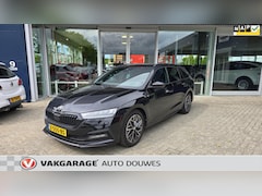 Skoda Octavia Combi - 1.5 e-TSI Sportline Business | NAP | Automaat | 1e eigenaar | Stoelverw. | Carplay | Digit