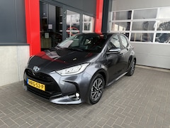 Toyota Yaris - 1.5 Hybrid Dynamic Team D | CarPlay | Camera | ACC | LED | Keyless | DAB+