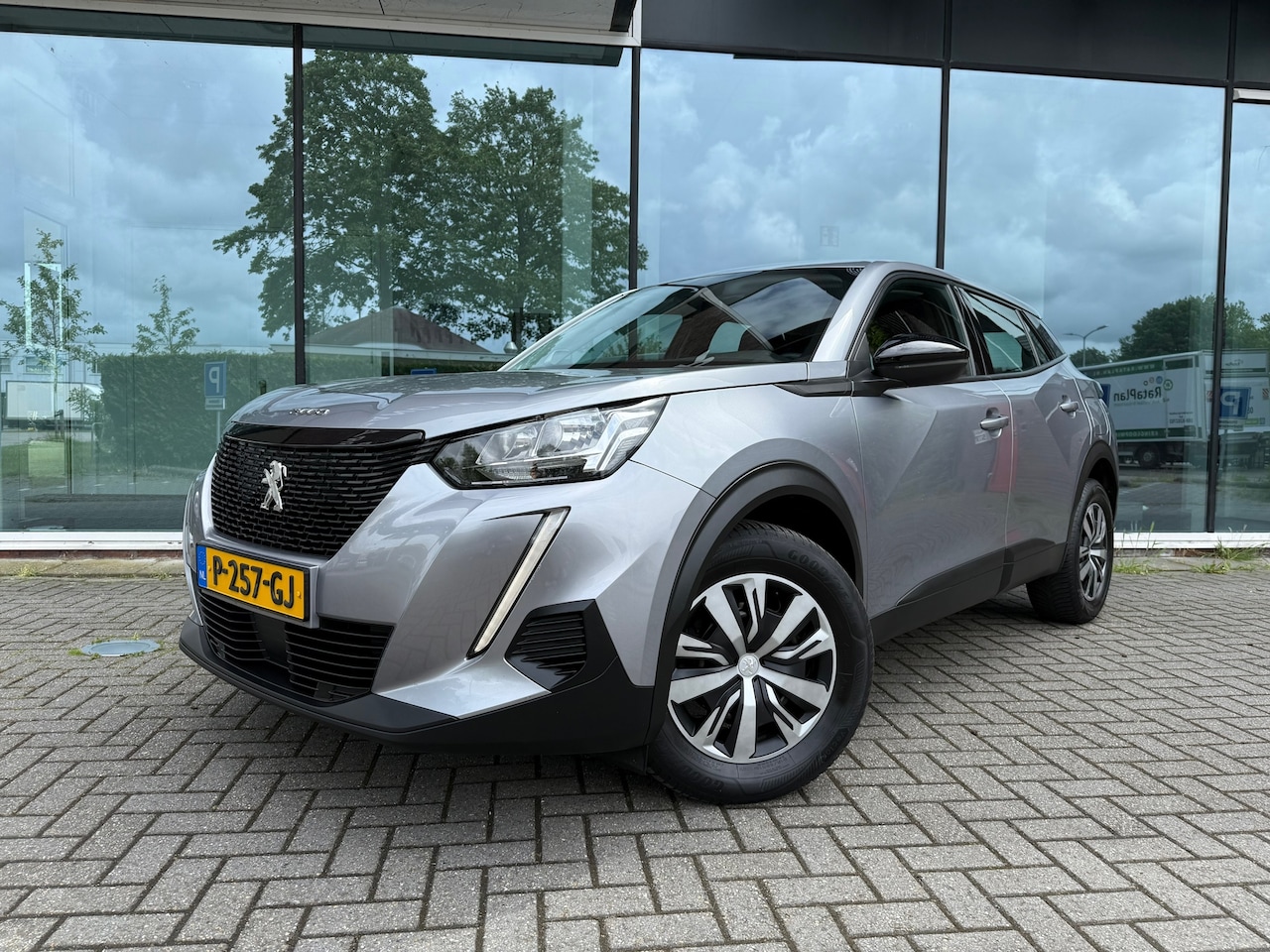 Peugeot 2008 - 1.2 Turbo Active - Navi - Airco - Parkeerhulp - Org.NL - AutoWereld.nl