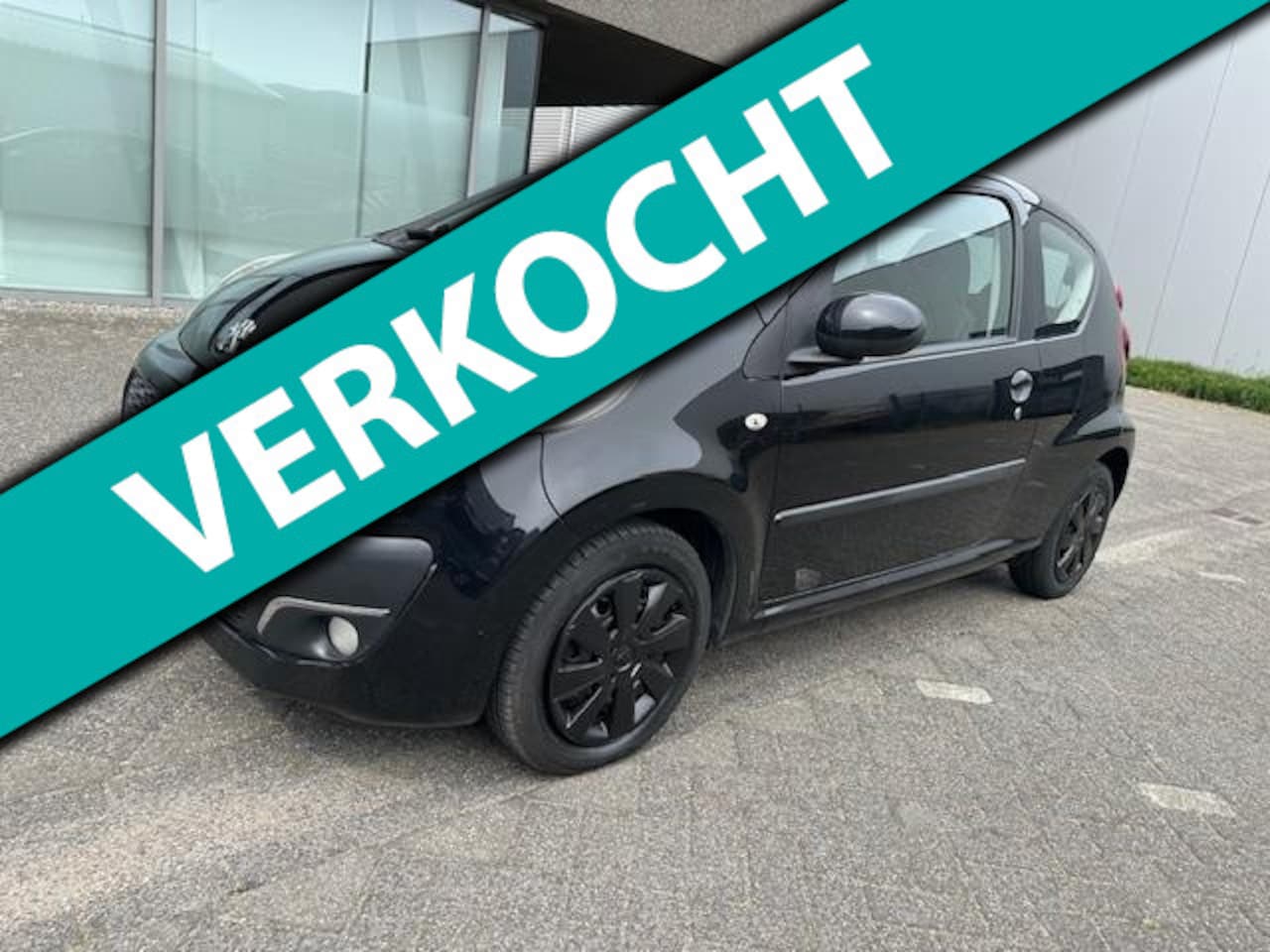 Peugeot 107 - 1.0 Active AIRCO BJ 2-2014 APK 2-2026 - AutoWereld.nl