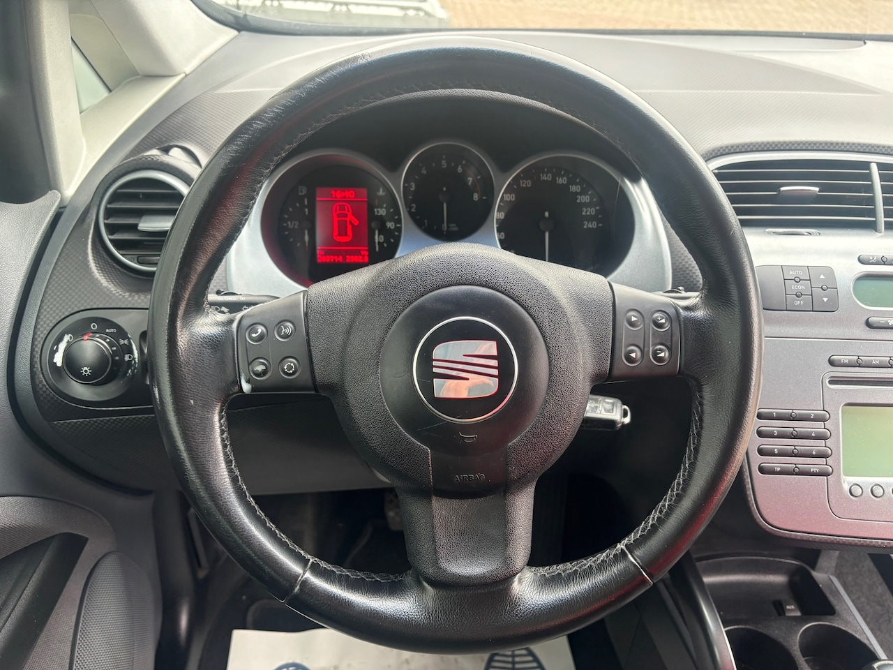 Seat Altea XL - 1.6 Stylance NAP//AIRCO//CRUISE//CV+AB//ELEC.RAMEN