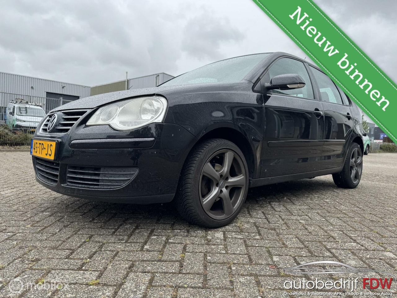 Volkswagen Polo - 1.4-16V/5DEURS/NAP/ELEKTR.RAMEN/LM VELGEN - AutoWereld.nl