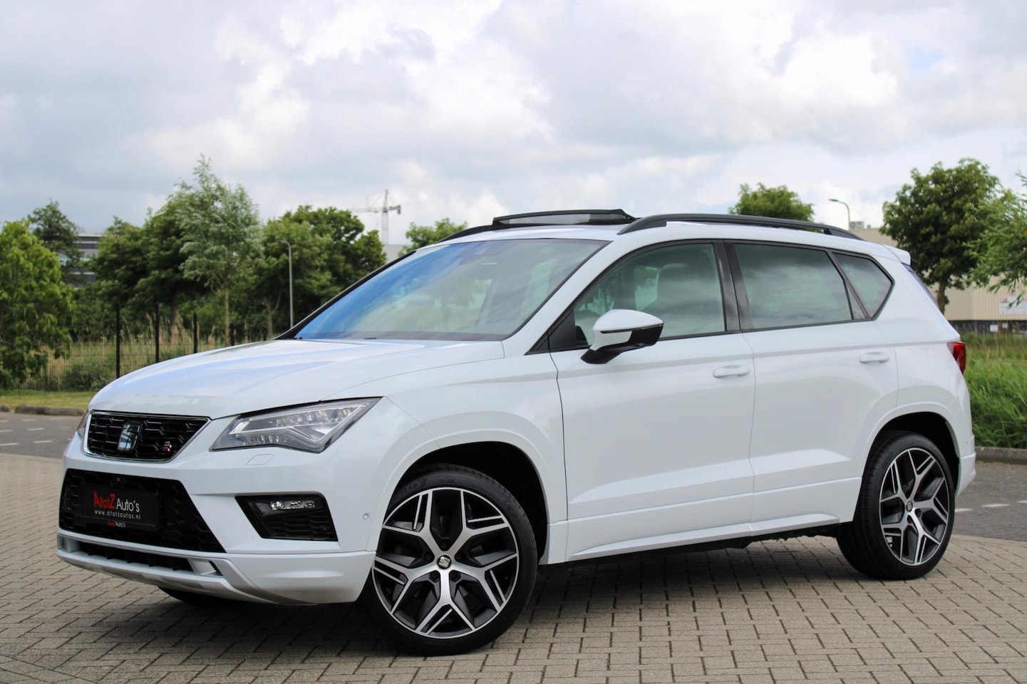 Seat Ateca - 1.5 TSI FR l Pano l Keyless l Carplay l Camera - AutoWereld.nl
