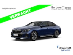 BMW 5-serie - 530e M-Sport Pro - Pano - ACC - Harman Kardon - Head-up - Iconic Glow Exterieur