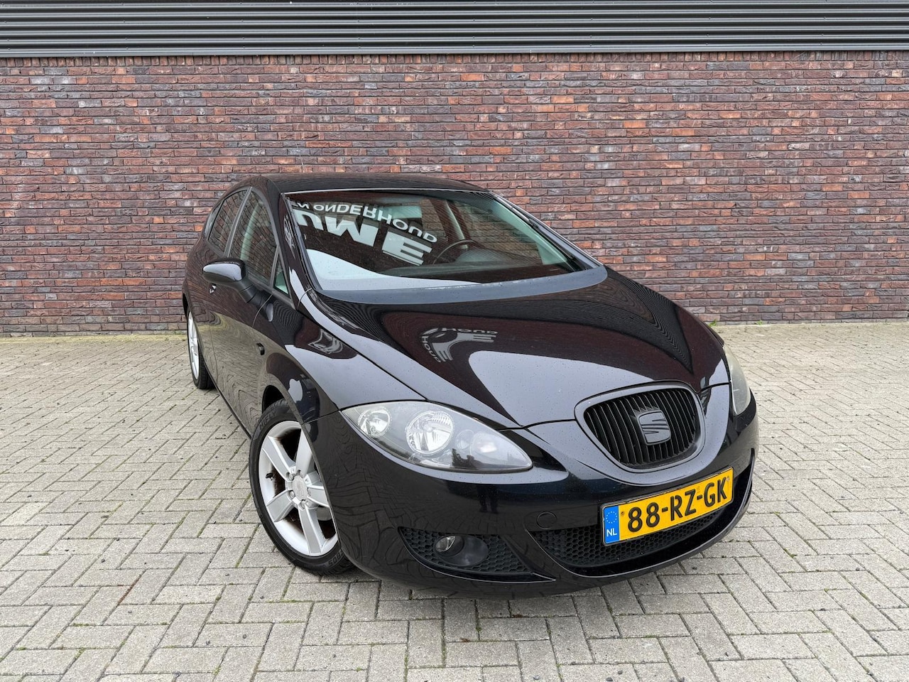Seat Leon - 1.6 | Nieuw APK | Airco | NAP - AutoWereld.nl