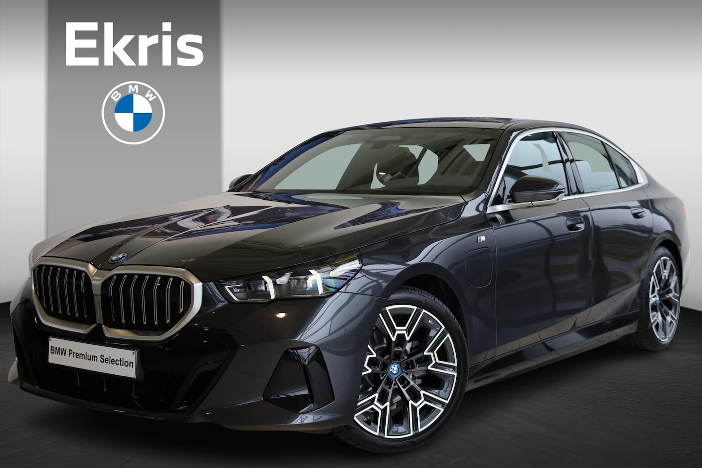 BMW 5-serie - Sedan 530e | M Sportpakket | Comfort Pack | Innovation pack | Travel Pack - AutoWereld.nl
