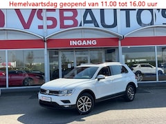 Volkswagen Tiguan - 1.5 TSI ACT. LED NAVI PANO-DAK CARPLAY AIRCO LMV PDC