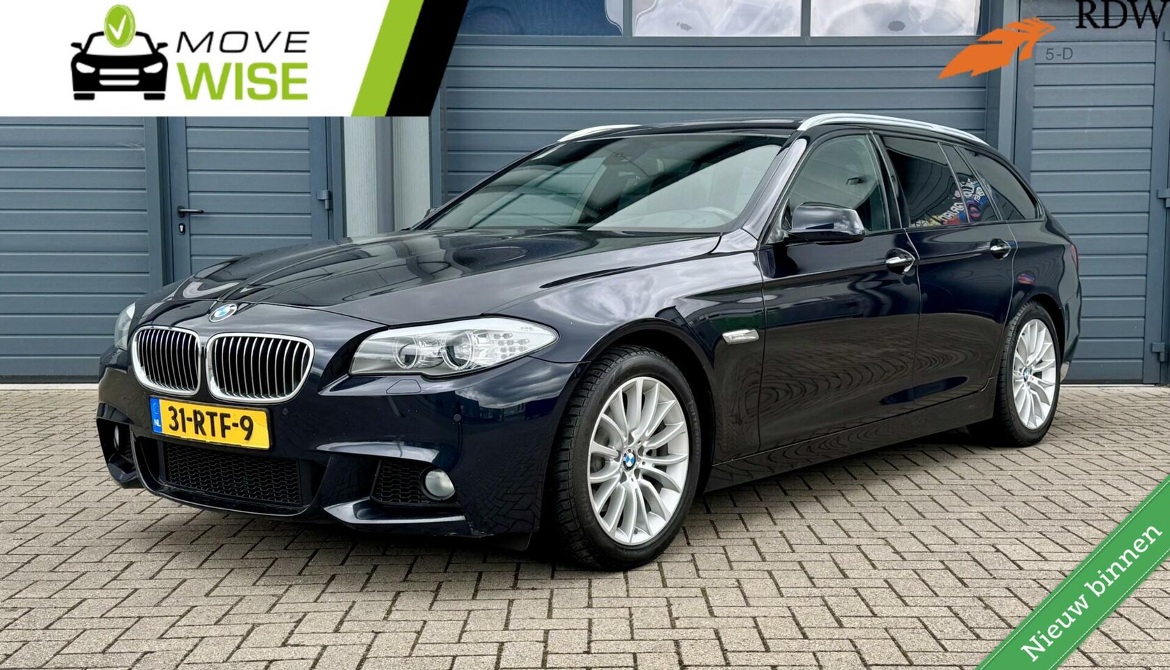 BMW 5-serie Touring - 520d 184pk High Ext. | M SPORT | Automaat | Pano | Luchtvering | Carbonzschwarz |Nw. Model - AutoWereld.nl