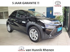 Toyota Aygo X - 1.0 VVT-i Automaat First | Stoelverw | LED | Apple-Android |