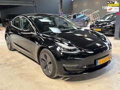 Tesla Model 3 - Long Range Dual Motor AWD 75 kWh 19" LM velgen Mooi
