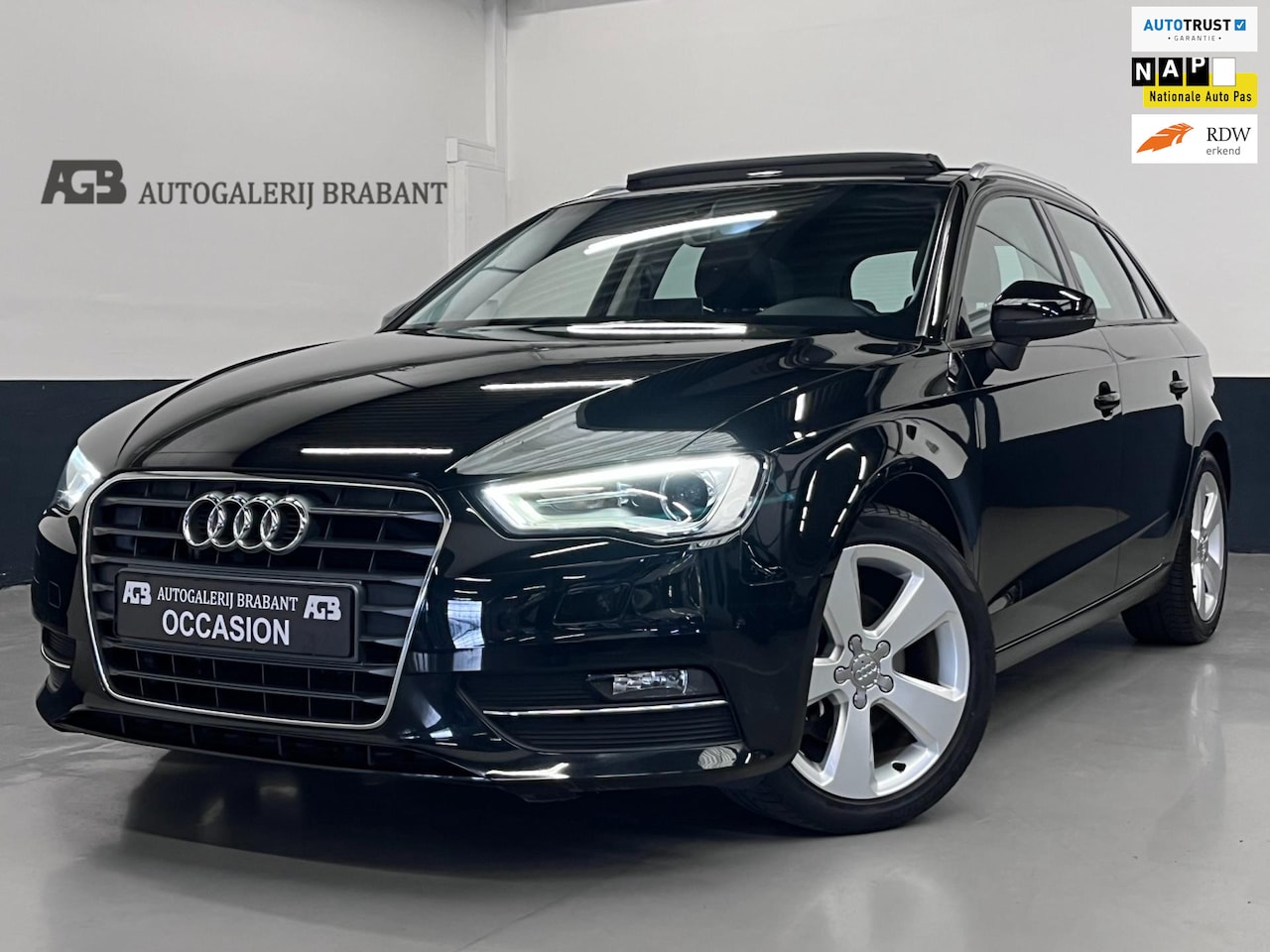 Audi A3 Sportback - 1.4 TFSI CoD Ambition Pano/XenonLed/Cruise - AutoWereld.nl