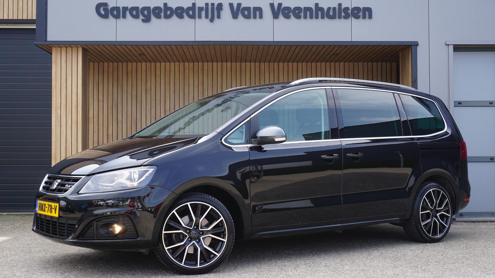 Seat Alhambra - 2.0 TSI 221PK 7-Zits DSG FR Business Intense Pano.Dak Trekhaak 19inch LM Standkachel DCC E - AutoWereld.nl