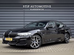 BMW 5-serie - 530e High Executive M Sport | Active Cruise Control | Trekhaak Wegklapbaar | 19'' M Velgen