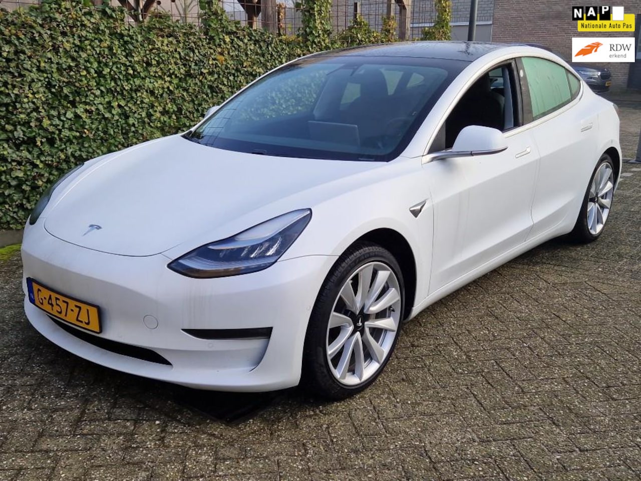 Tesla Model 3 - Long Range RWD Long Range Dual Motor AWD 75 kWh 19" LM velgen - AutoWereld.nl