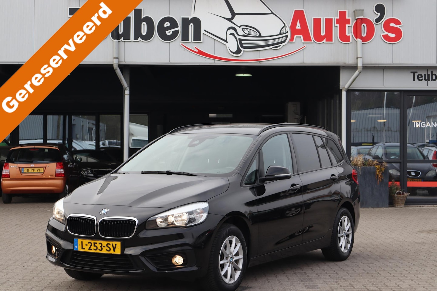 BMW 2-serie Gran Tourer - 216i 7p. Executive Stoelverwarming, Lichtmetalen wielen, Cruise control, Elektrische ramen - AutoWereld.nl