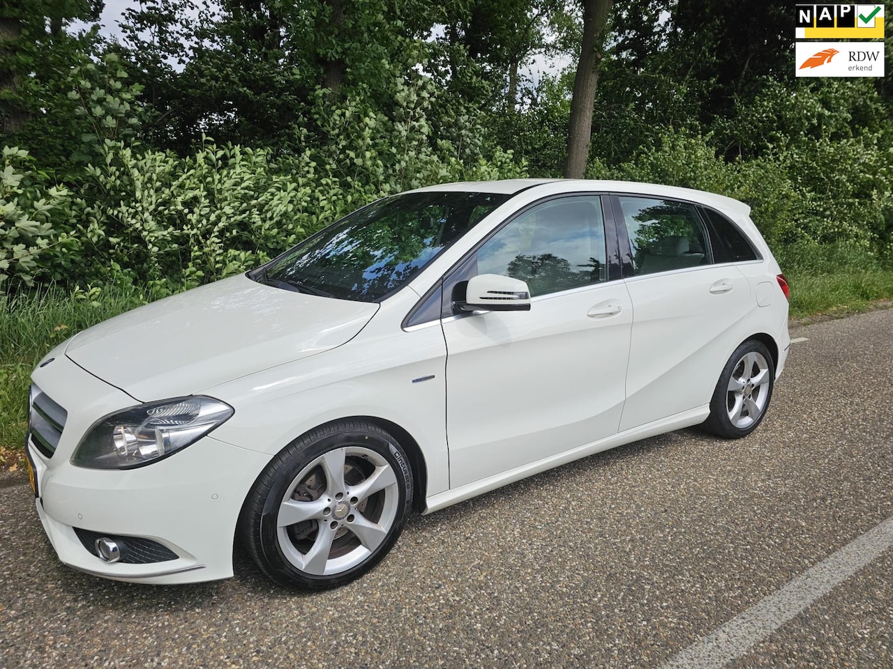 Mercedes-Benz B-klasse - 180 Ambition 180 Ambition - AutoWereld.nl
