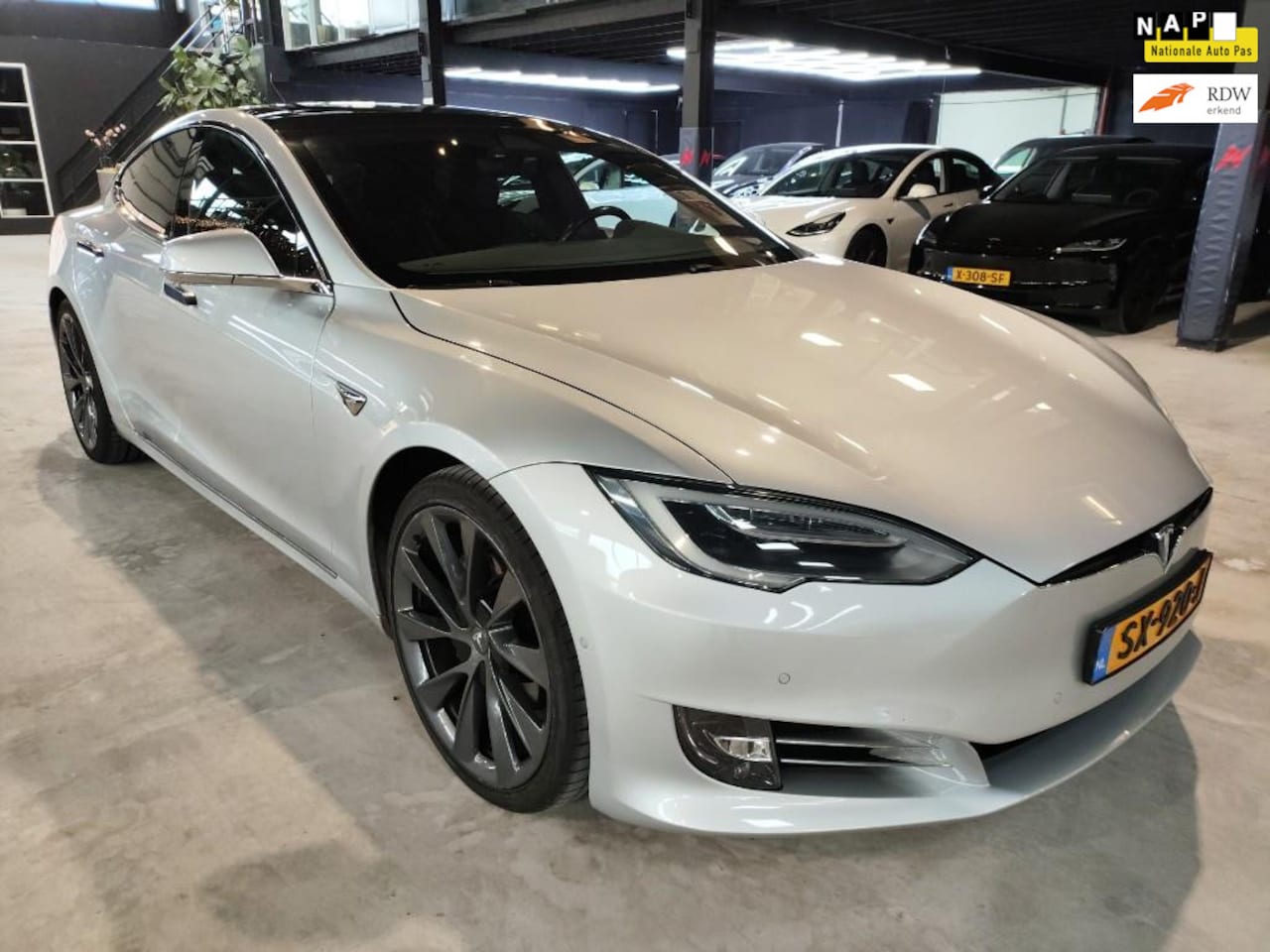 Tesla Model S - 100D Premium upgradepakket LM 21" Sonic Carbon Twin Turbine Mooi! - AutoWereld.nl