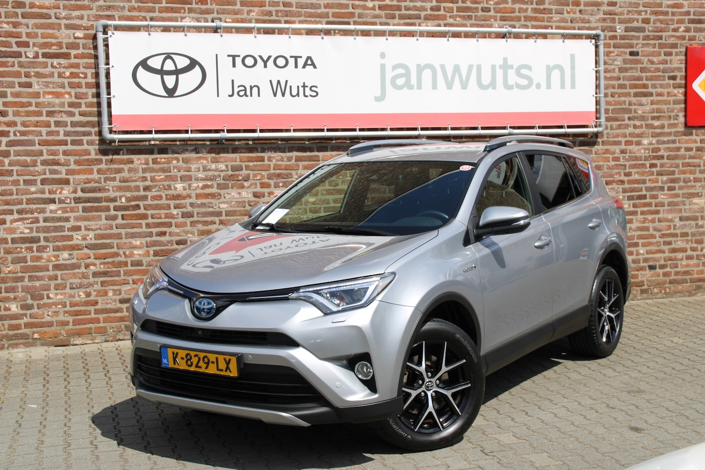 Toyota RAV4 - 2.5 Hybrid AWD Style +Trekhaak - AutoWereld.nl