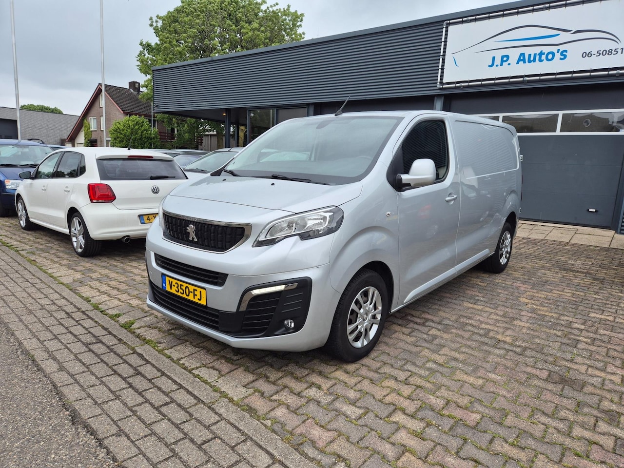 Peugeot Expert - 231S 2.0 BlueHDI 120 Premium 231S 2.0 BlueHDI 120 Premium NIEUWE APK - AutoWereld.nl