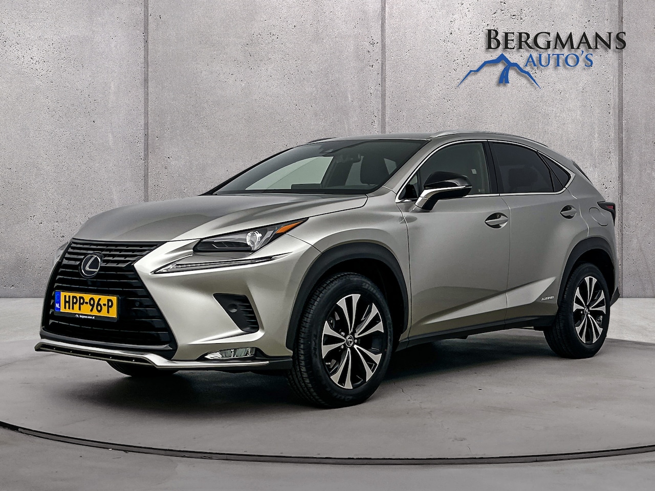 Lexus NX - 300h AWD Ultimate Edition // 1E EIGENAAR // DEALERONDERHOUDEN // - AutoWereld.nl