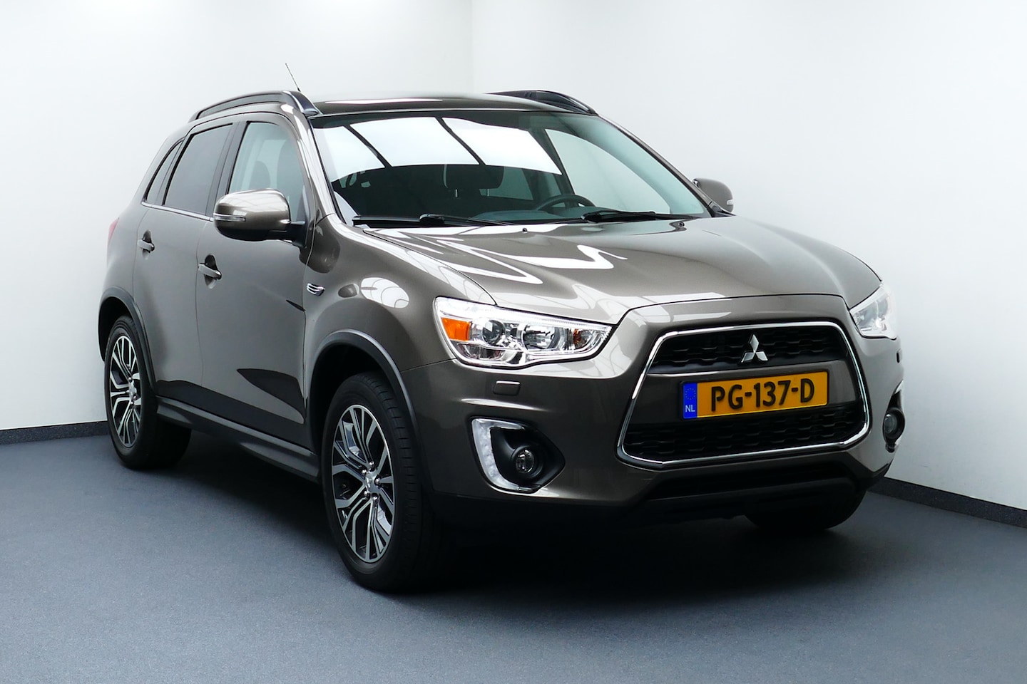 Mitsubishi ASX - 1.6 Cleartec Instyle. Panodak, Camera, Clima, Cruise, StoelVerw, 18"LMV, Haak 1200kg - AutoWereld.nl