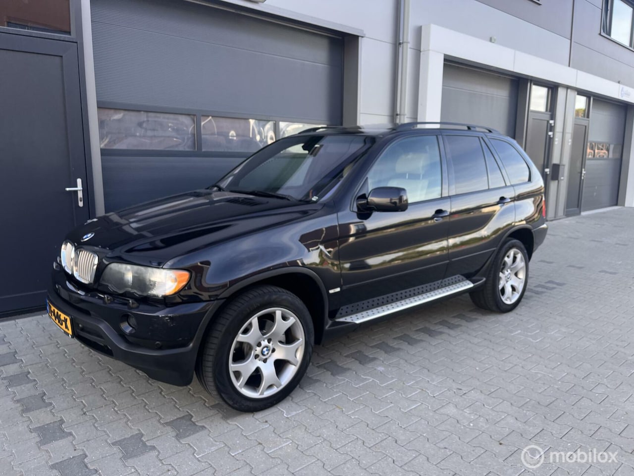BMW X5 - 4.4i V8 Executive Youngtimer - AutoWereld.nl