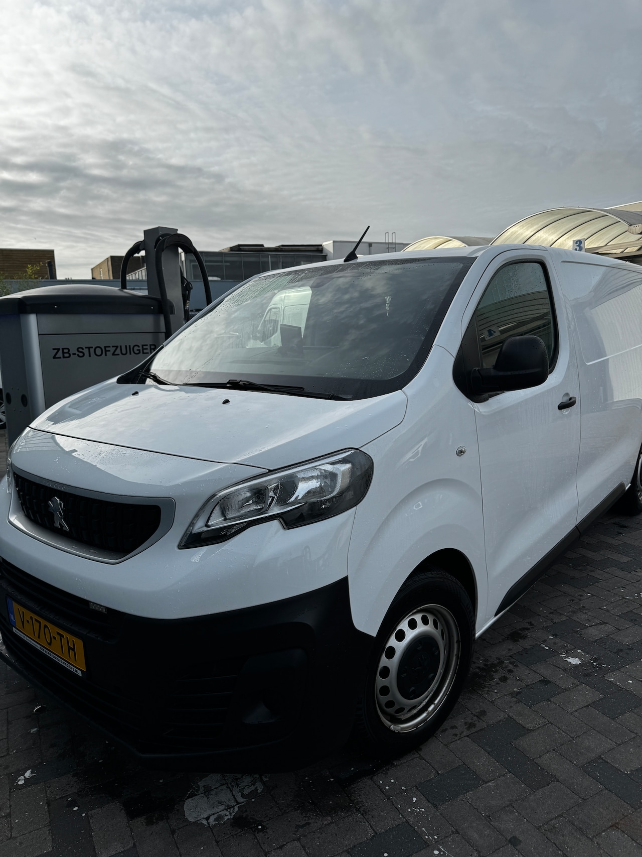 Peugeot Expert - 231L 2.0 BlueHDI 180 Premium - AutoWereld.nl