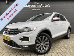 Volkswagen T-Roc - 1.5 TSI 150 pk Sport | 1e eigenaar | dealer onderh. | panoramadak | apple carplay | wit me