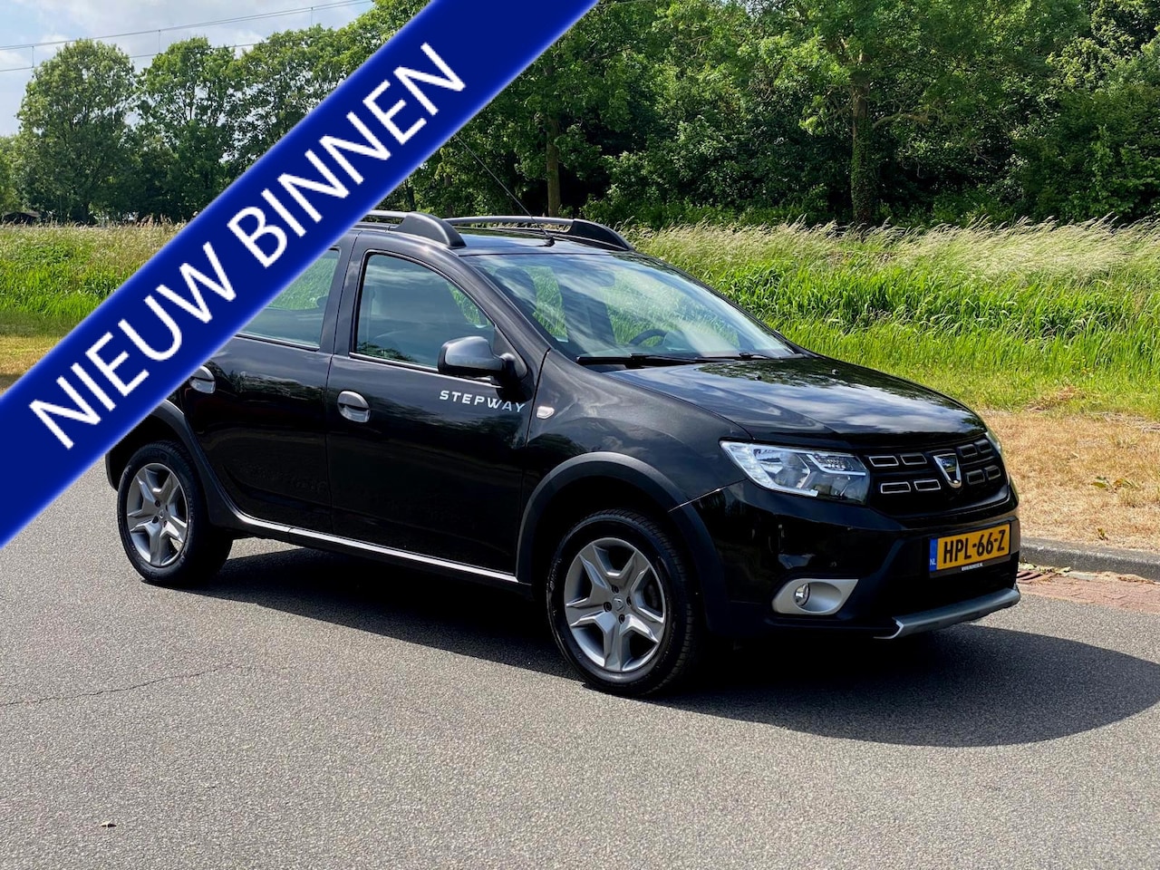 Dacia Sandero Stepway - 0.9 TCe 08-'20 Airco Navi 57dkm 12 mnd Garantie !! - AutoWereld.nl