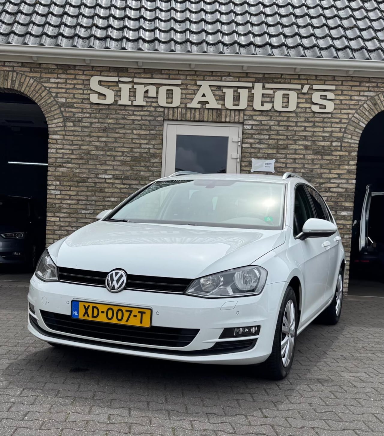 Volkswagen Golf Variant - 1.6 TDI Connected Series Bj 2017 koopje - AutoWereld.nl
