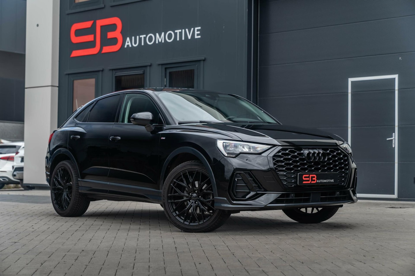 Audi Q3 Sportback - 35 TFSI S Line Stoelverwarming|Camera|Leer - AutoWereld.nl