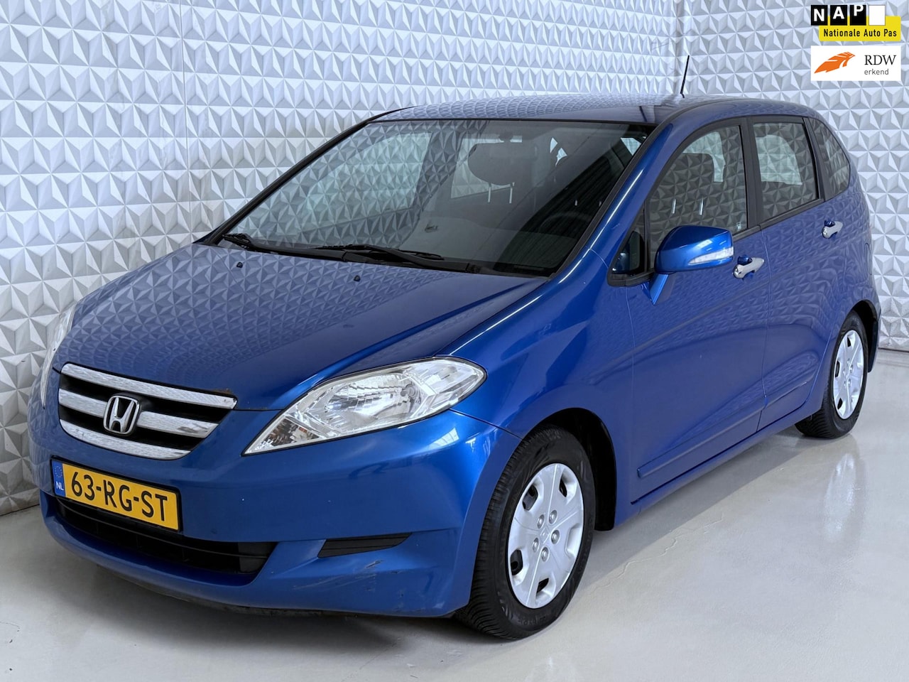 Honda FR-V - 1.7i Comfort Airco Trekhaak / 6-PERSOONS (2005) - AutoWereld.nl