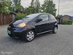 Toyota Aygo - 1.0-12V +