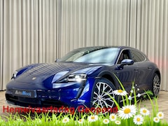 Porsche Taycan Cross Turismo - 4 93 kWh *1e Eigenaar* Sportchrono / Panoramadak / 360 Camera / Keyless / Sfeerverlichting