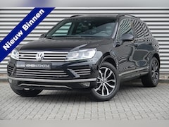 Volkswagen Touareg - 3.0 TDI Exclusive Series R-Line | Panoramadak | Trekhaak | Memory | Camera | DAB |