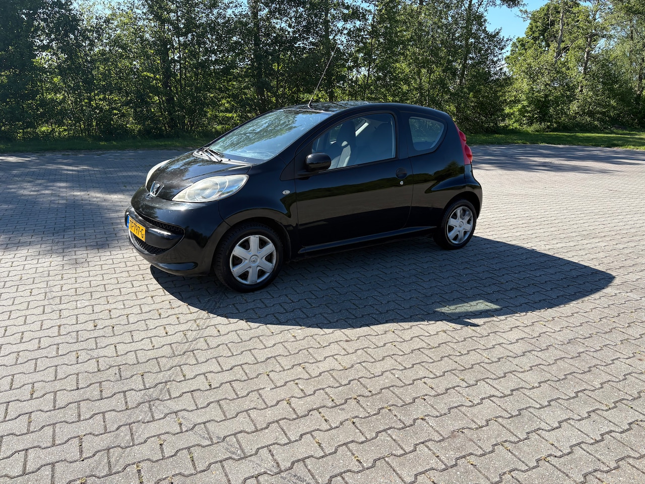 Peugeot 107 - 1.0-12V XR - AutoWereld.nl