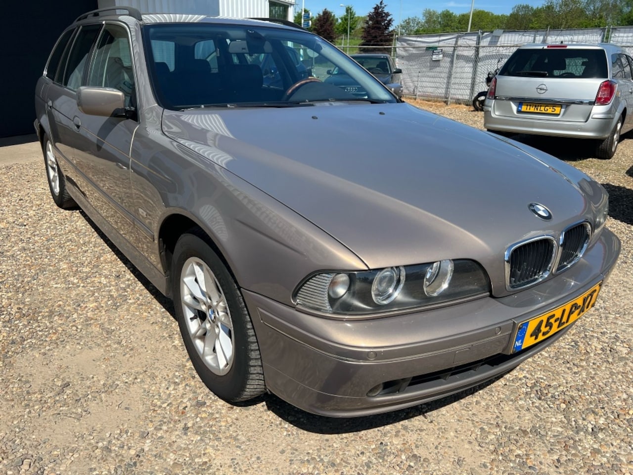 BMW 5-serie Touring - 525i Edition 525i Edition - AutoWereld.nl