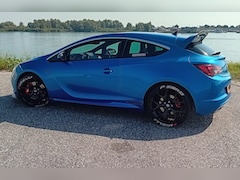 Opel Astra GTC - 2.0 Turbo OPC
