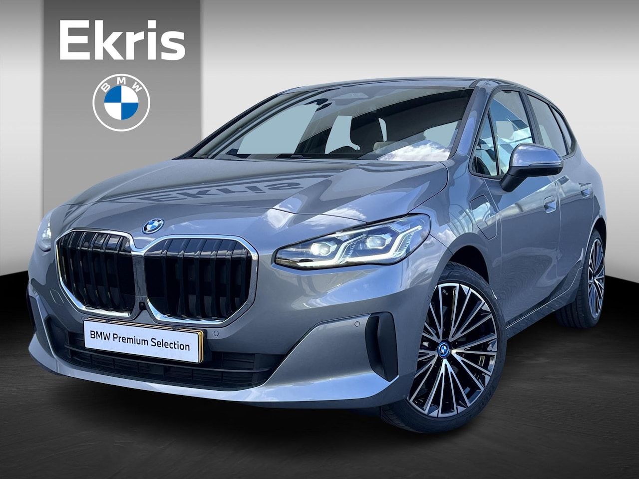 BMW 2-serie Active Tourer - 230e xDrive | Sportstoelen | Harman/Kardon | 19inch | Head Up | Innovation Pack | Easter - AutoWereld.nl