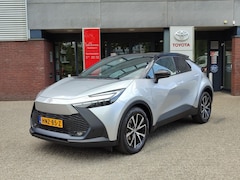 Toyota C-HR - 2.0 Hybrid 200 FIRST EDITION+ BI-TONE EL-ACHTERKLEP CAMERA NAVI PARK-SENSOREN BLIND SPOT 1