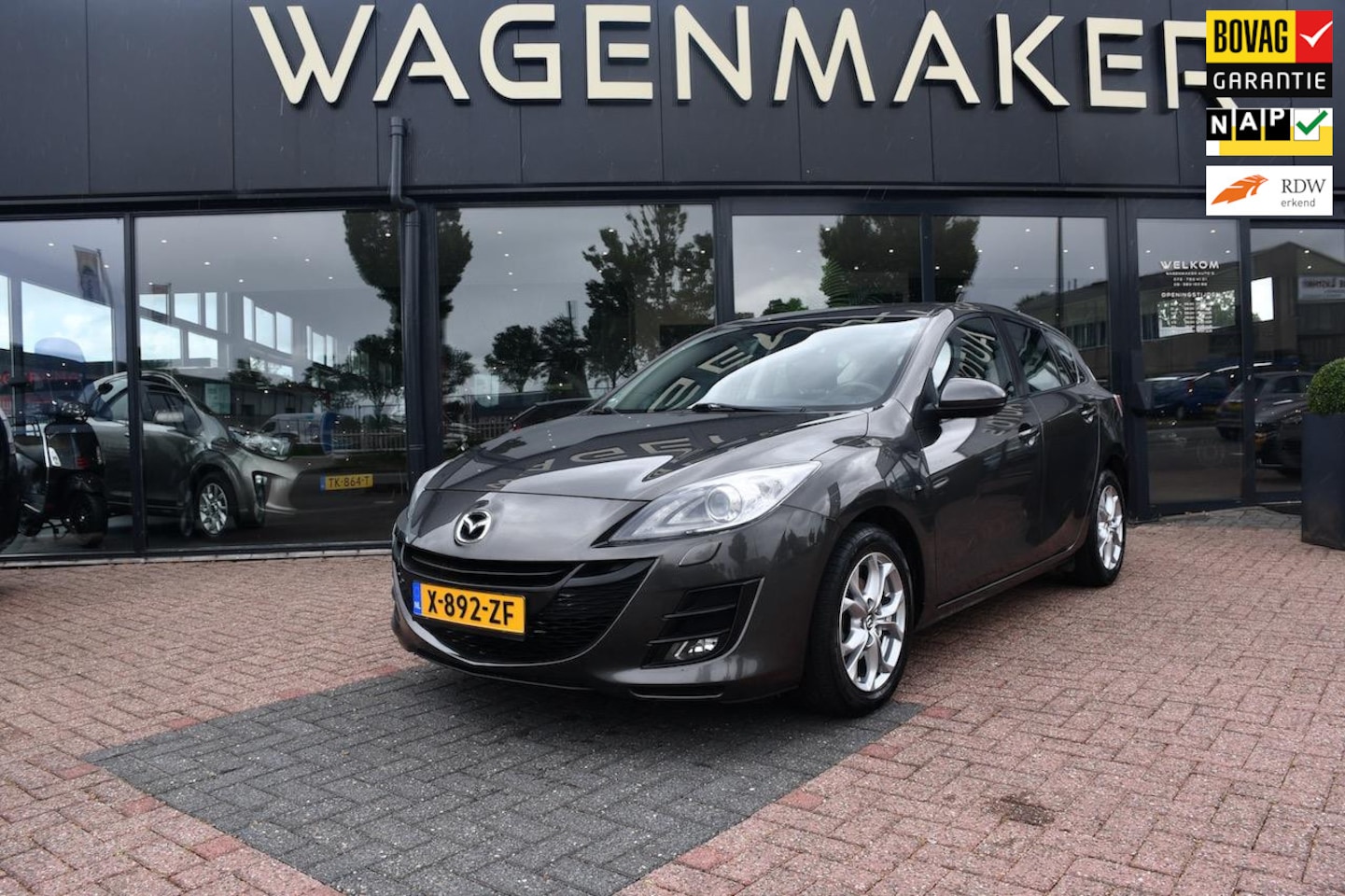Mazda 3 - 1.6 S Clima|Cruise|NAVI|Carplay|Stoelverwarming - AutoWereld.nl