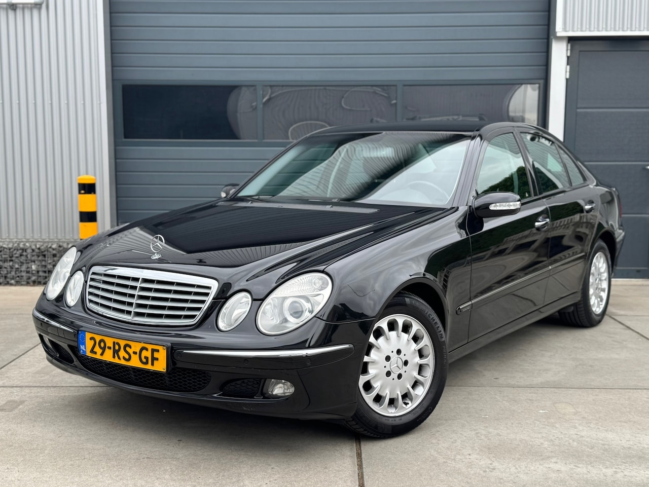 Mercedes-Benz E-klasse - 200 K. Elegance AUT / CLIMA / CRUISE / PDC - AutoWereld.nl