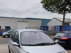 Renault Scénic - 1.6-16V Dynam.Comf