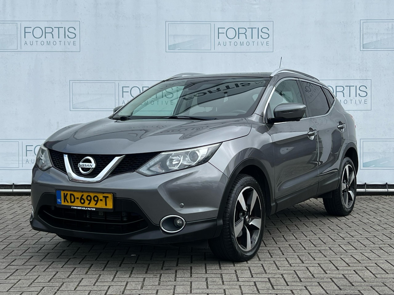 Nissan Qashqai - 1.2 N-Connecta NL AUTO | STOELVERW | PANO | TREKHAAK | - AutoWereld.nl