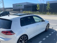 Volkswagen Golf - 1.4 TSI GTE