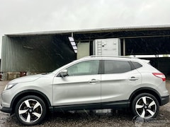 Nissan Qashqai - 1.2 Turbo 116pk automaat N-Con - pano - nap - 360 camera - keyless entry + start - navi