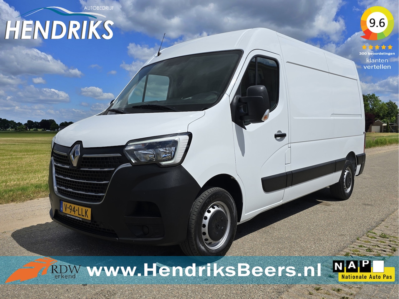 Renault Master - T33 2.3 dCi 135 L2 H2 Comfort - 135 Pk - Euro 6 - Navi - Airco - Cruise Control - AutoWereld.nl