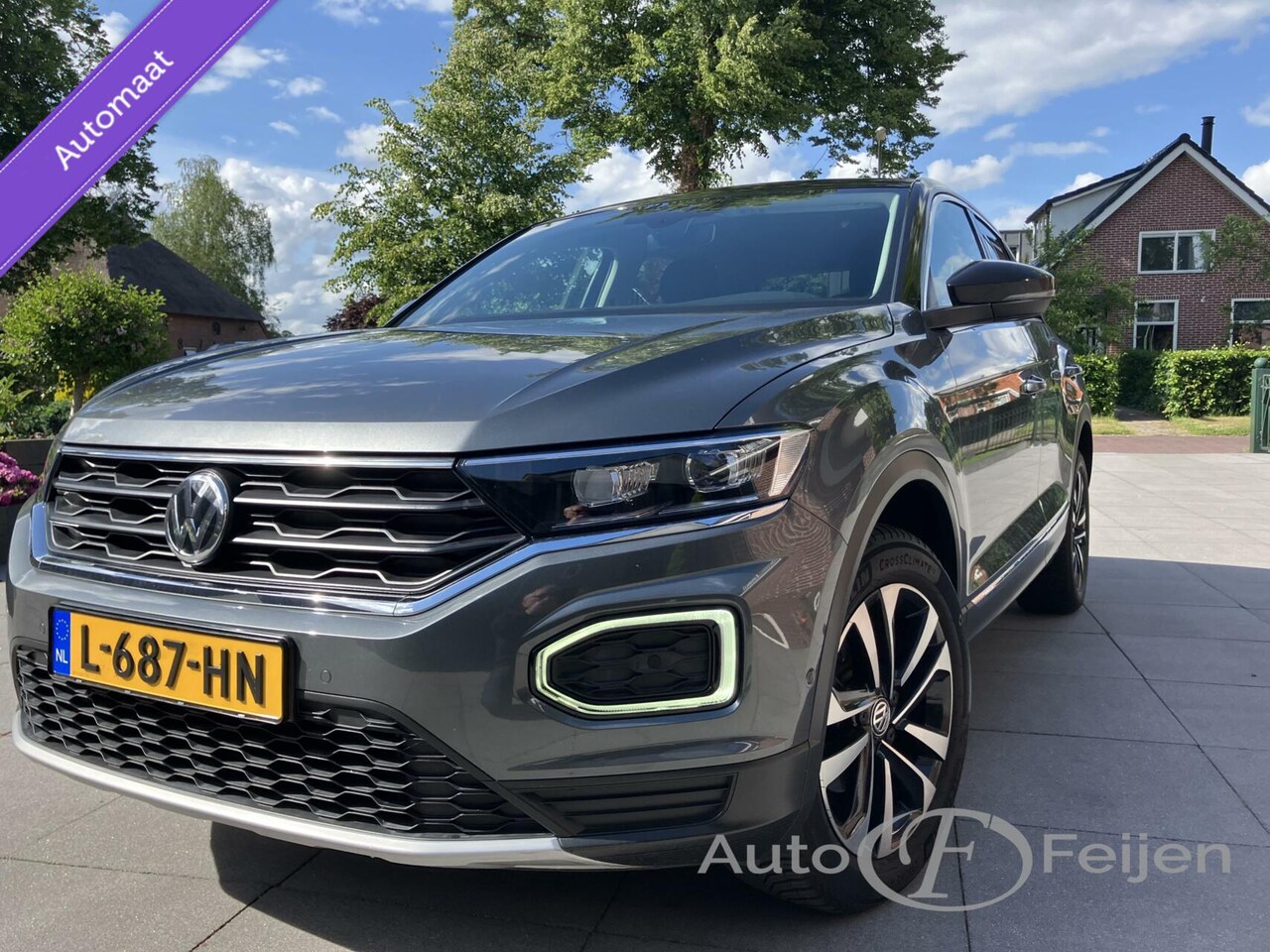 Volkswagen T-Roc - DSG 1.5 TSI Style Business IQ Drive Virtual Cockpit Afn Haak Navigatie Cruise ACC LM All S - AutoWereld.nl