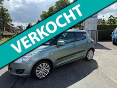 Suzuki Swift - 1.2 Exclusive EASSS // Door ons nieuw geleverd en onderhouden Swift // Trekhaak // Airco /